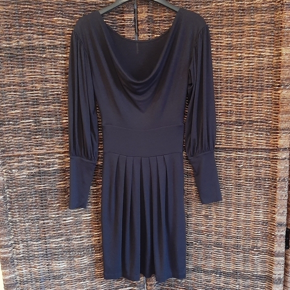 BCBGeneration Low Back Balloon Sleeve Knit Mini Dress Stretch Work LBD Black XS - Picture 2 of 6